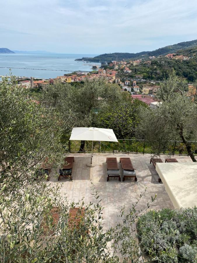 Miramare Apartments&Suites La Spezia Bagian luar foto