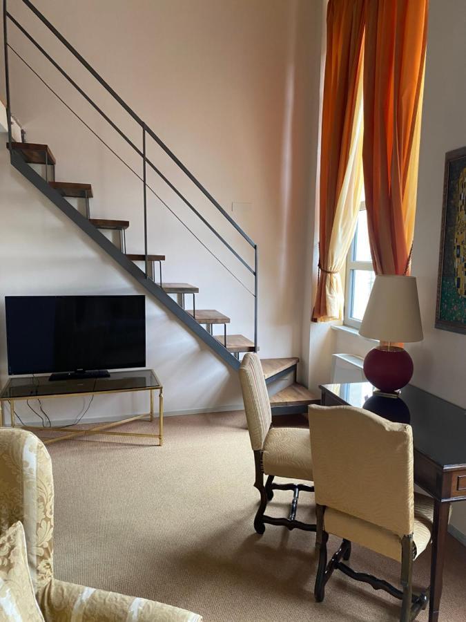 Miramare Apartments&Suites La Spezia Bagian luar foto