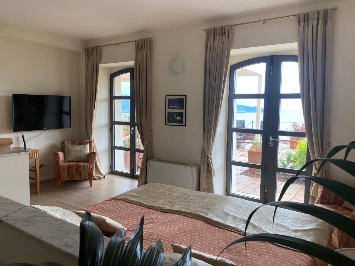 Miramare Apartments&Suites La Spezia Bagian luar foto