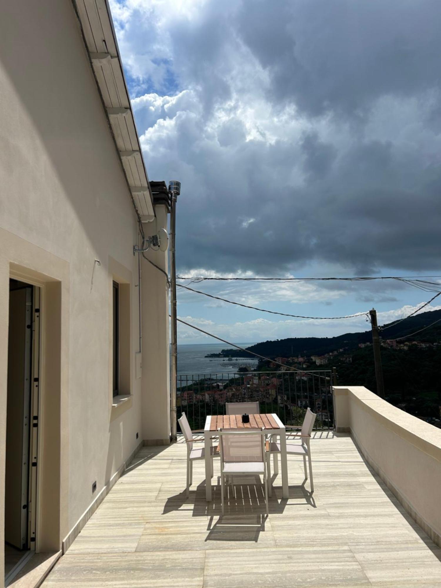 Miramare Apartments&Suites La Spezia Ruang foto