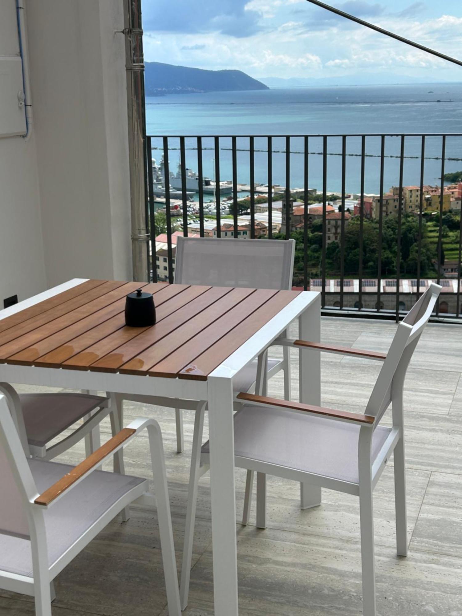 Miramare Apartments&Suites La Spezia Ruang foto